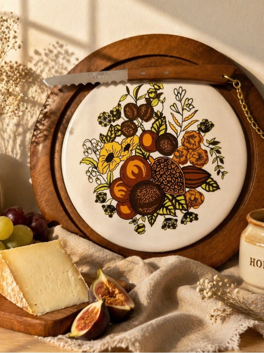 GAILSTYN-SUTTON Vintage Charcuterie Cheese Board and Knife Set 70’s Kitsch Retro